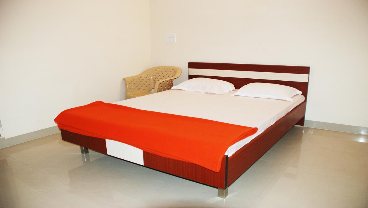 Ramas Residency Srikalahasti Exterior photo